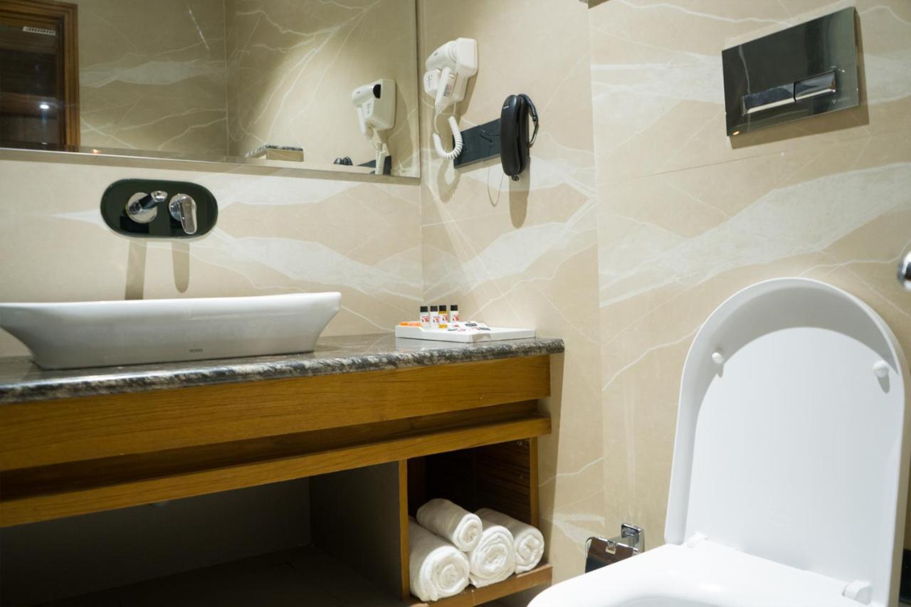 Clarks Inn Suites קנגרה מראה חיצוני תמונה