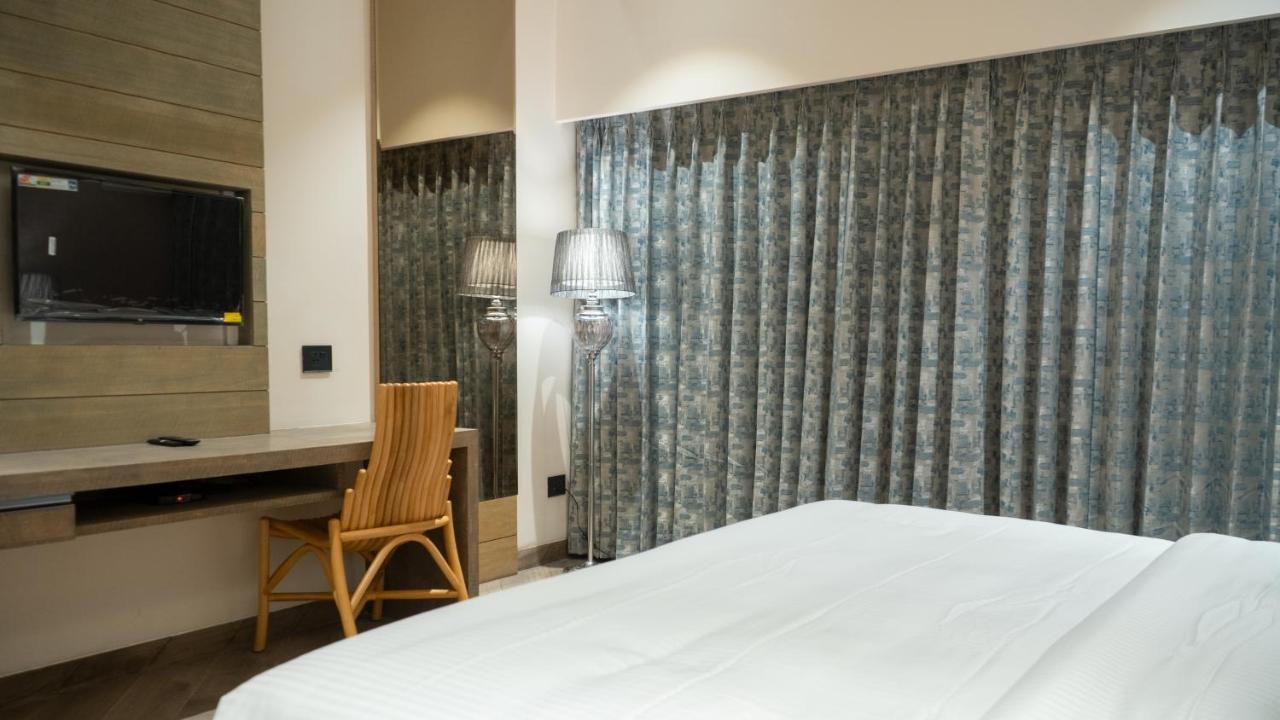 Clarks Inn Suites קנגרה מראה חיצוני תמונה