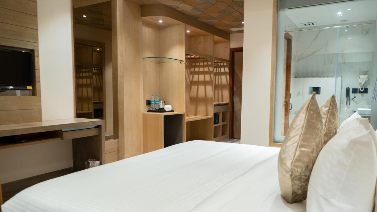 Clarks Inn Suites קנגרה מראה חיצוני תמונה