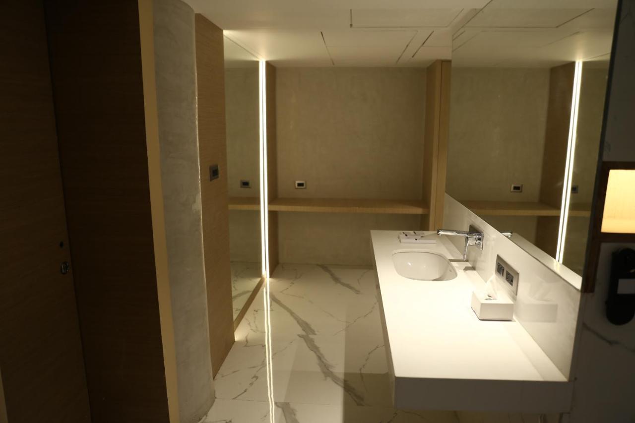 Clarks Inn Suites קנגרה מראה חיצוני תמונה